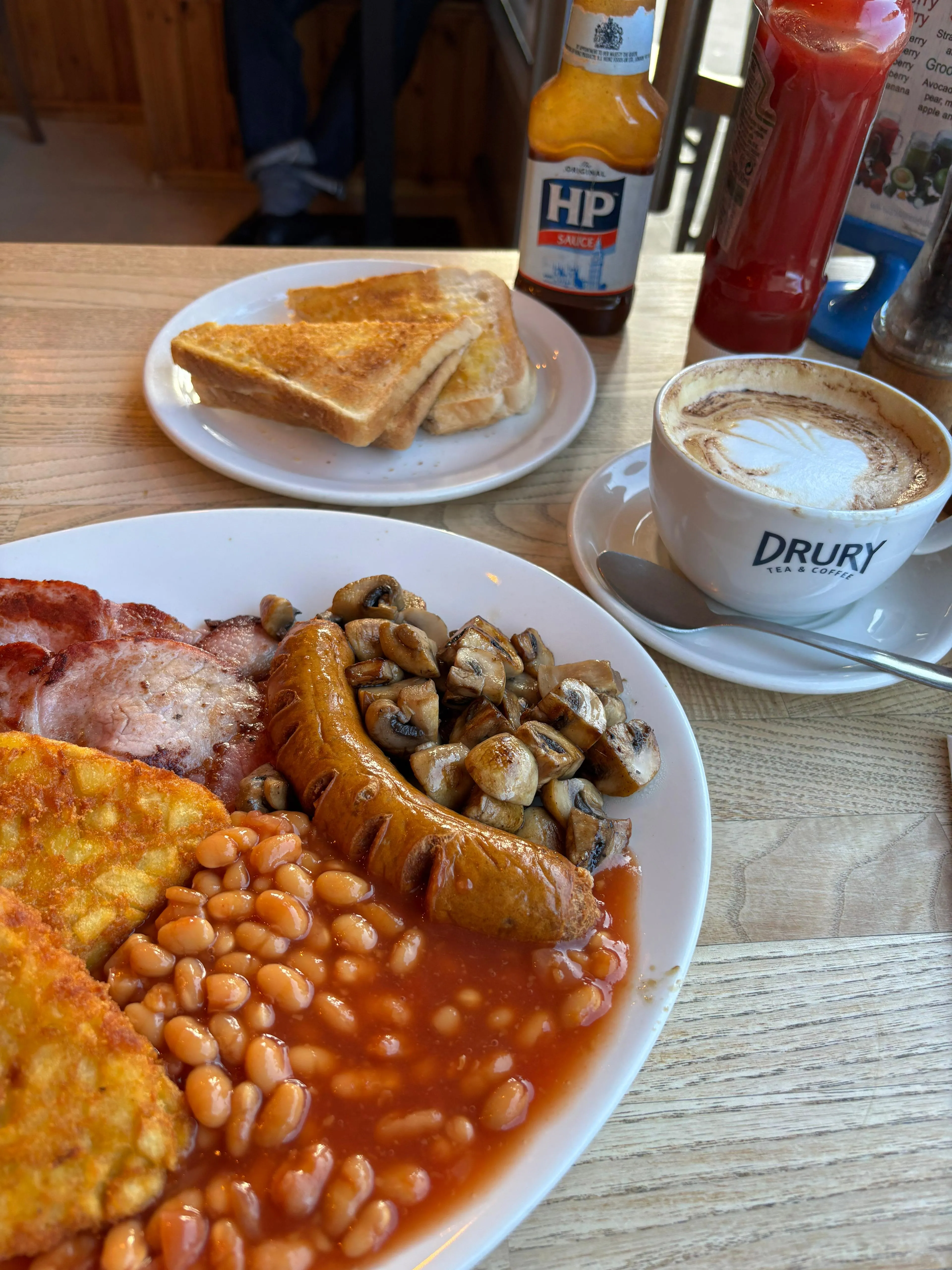 Full English at Leo's Cafe